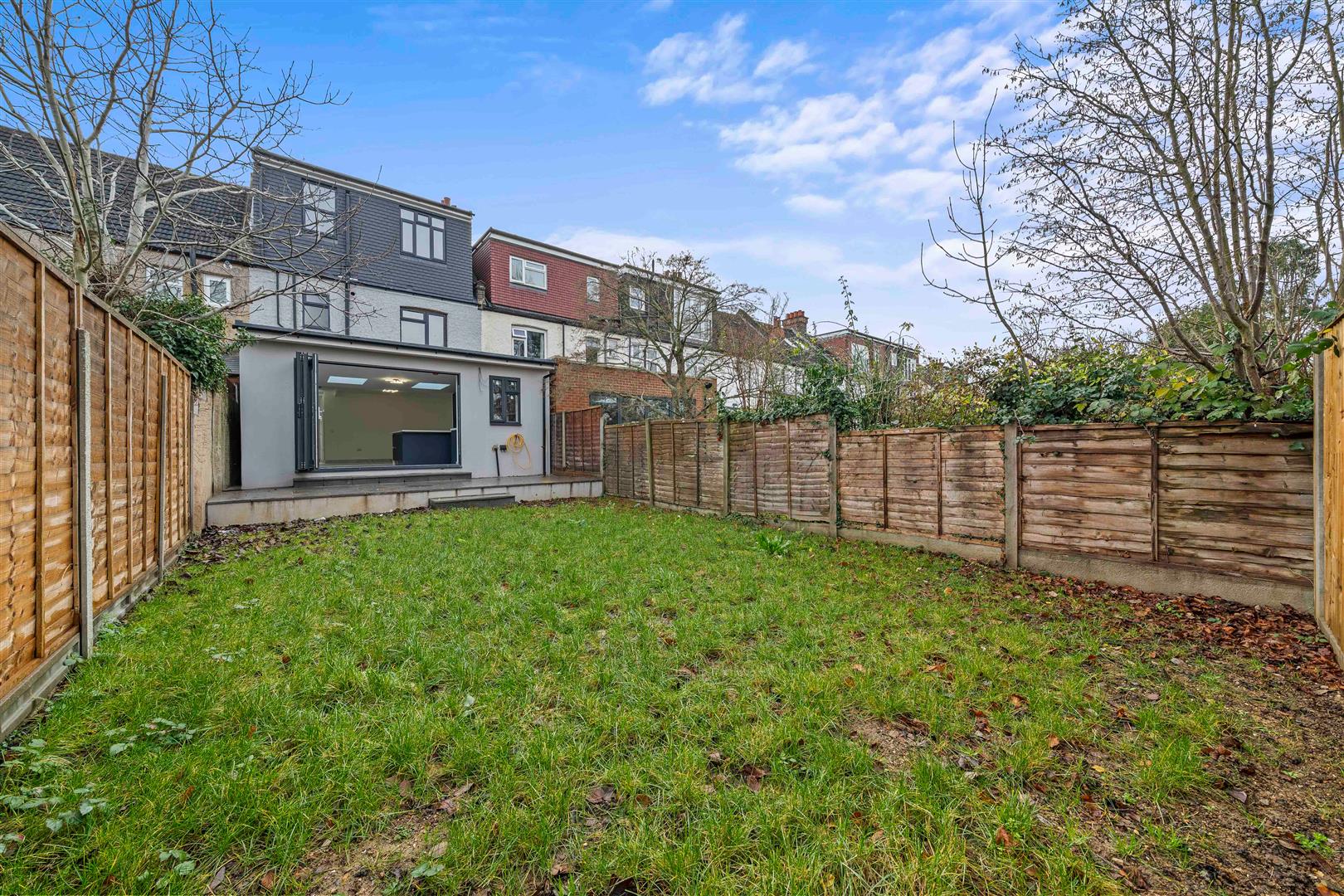 5 bed property in Ashburton Avenue, Croydon